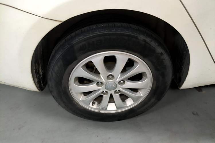 Used Kia K3 2016 1.6L Manual GL Right Rear Wheel Hub