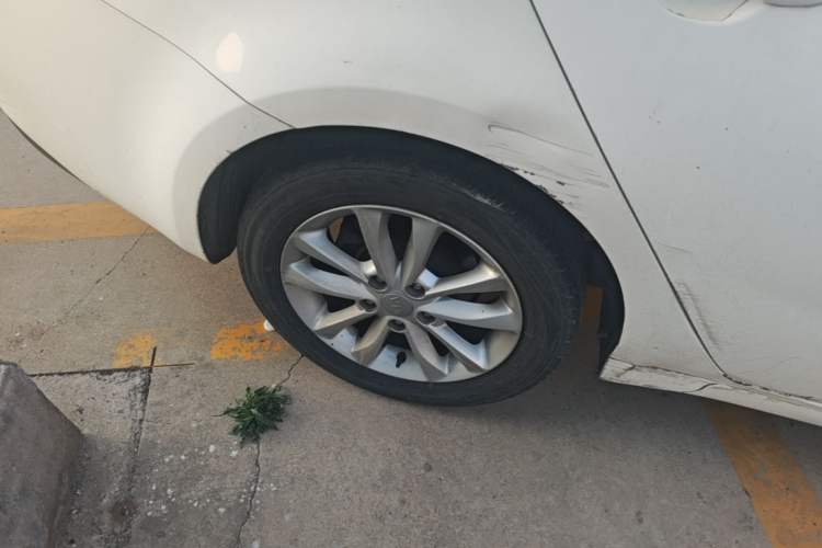 Used Kia K3 2016 1.6L Automatic GL Right Rear Wheel Hub