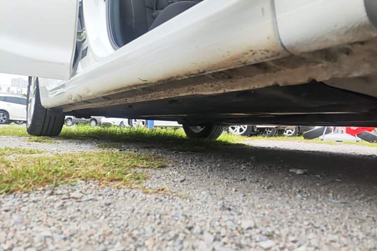 Used Kia K3 2016 1.6L Automatic GLS Right Side Sill