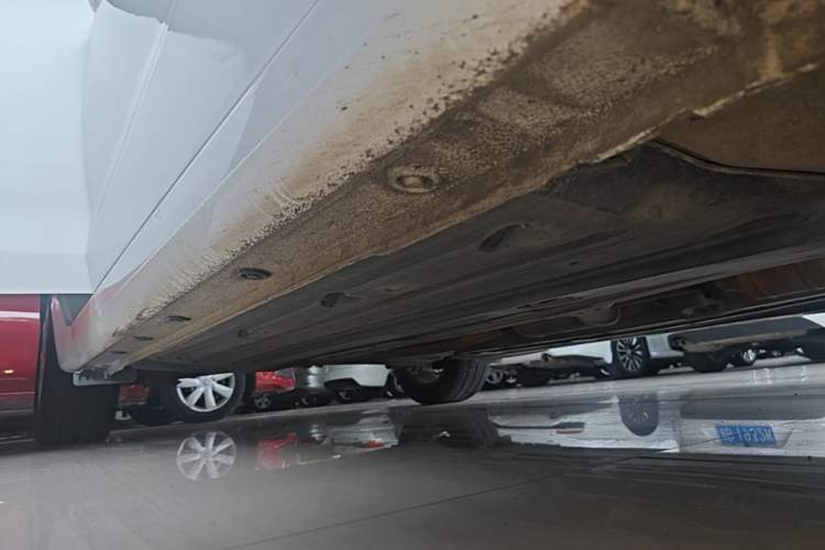 Used Kia K3 2016 1.6L Automatic GL Right Side Sill