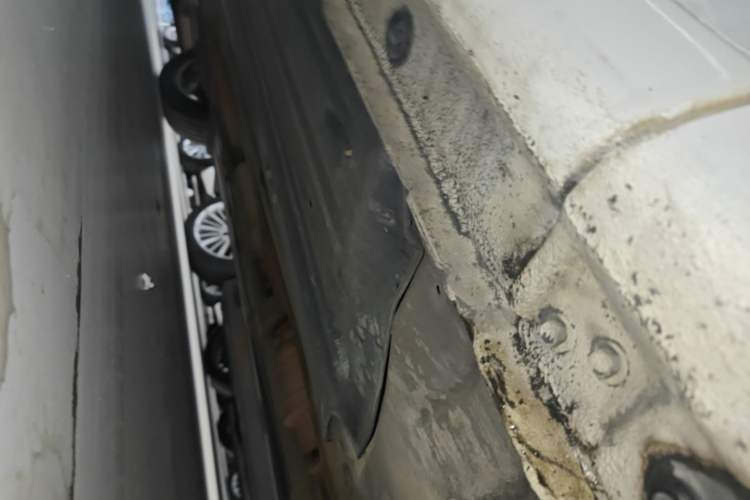 Used Kia K3 2016 1.6L Automatic GL Right Side Sill