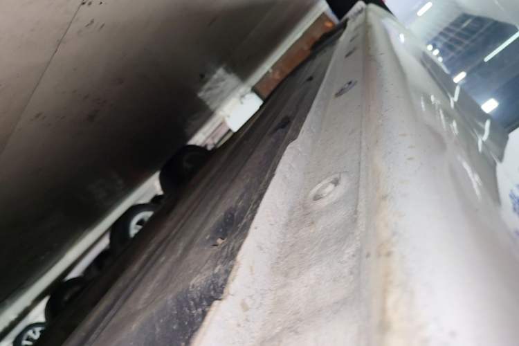 Used Kia K3 2016 1.6L Automatic with Sunroof Right Side Sill