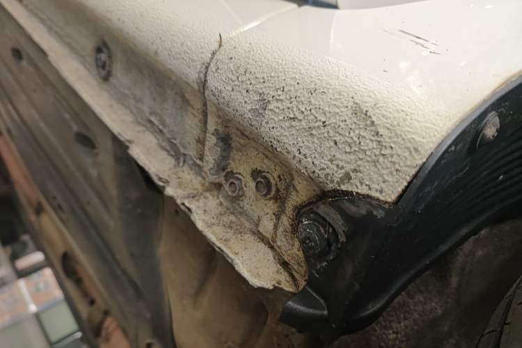 Used Kia K3 2016 1.6L Automatic GL Right Side Sill