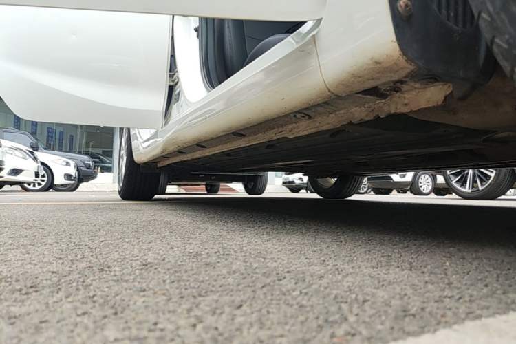 Used Kia K3 2016 1.6L Automatic GL Right Side Sill