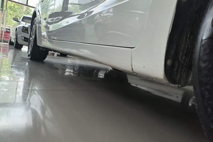 Used Kia K3 2016 1.6L Automatic GL Right Side Sill