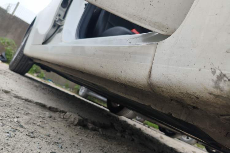 Used Kia K3 2016 1.6L Manual GL Right Side Sill