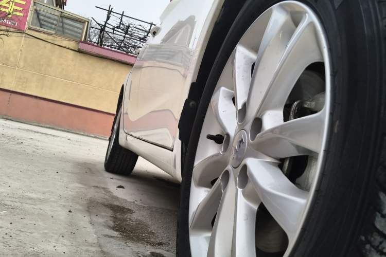 Used Kia K3 2016 1.6L Automatic GL Right Side Sill