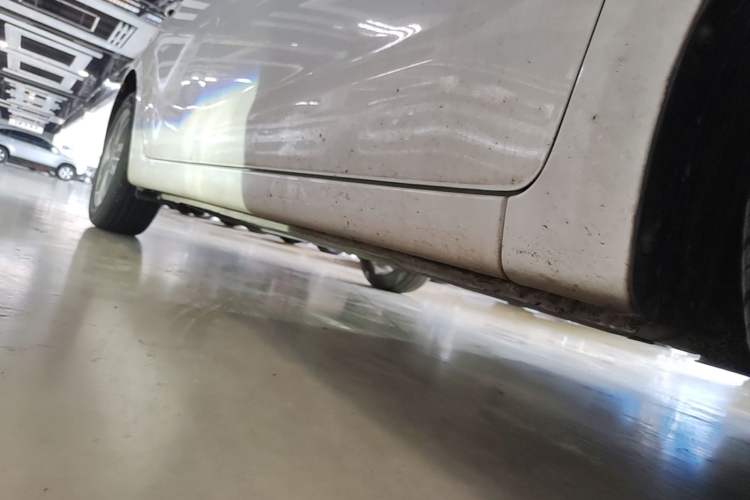 Used Kia K3 2016 1.6L Automatic GLS Right Side Sill