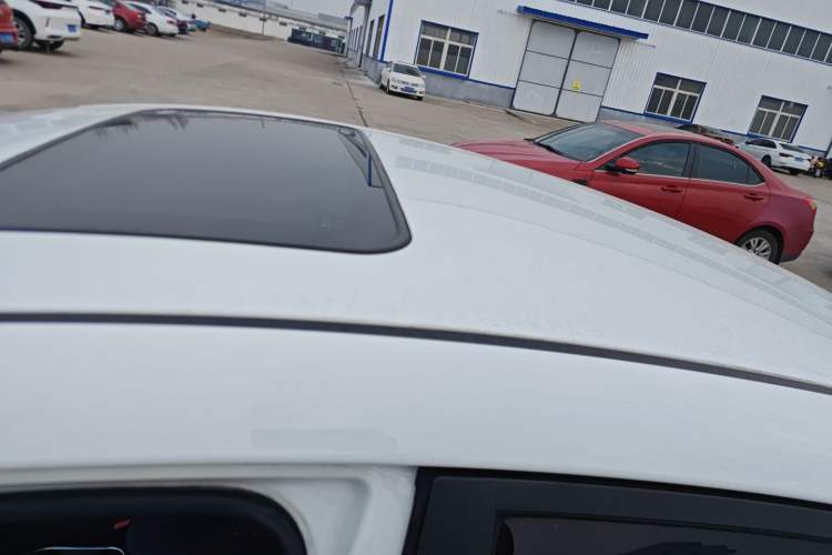 Used Kia K3 2016 1.6L Automatic with Sunroof Roof