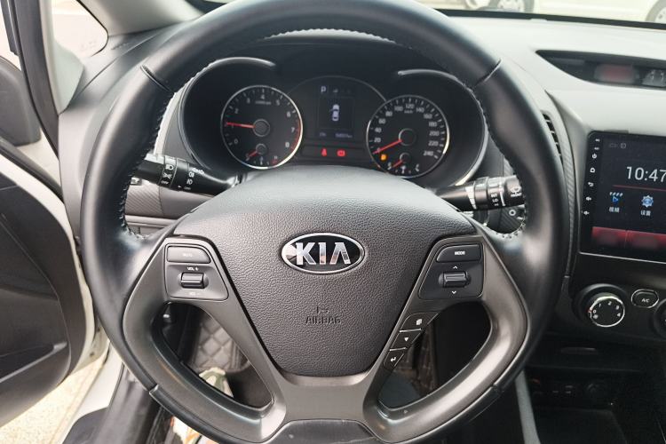 Used Kia K3 2016 1.6L Automatic GLS Steering Wheel