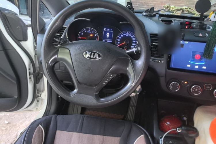 Used Kia K3 2016 1.6L Automatic GL Steering Wheel