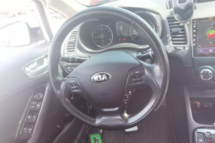 Used Kia K3 2016 1.6L Automatic GLS Steering Wheel
