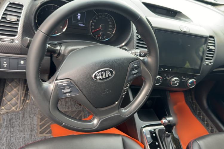 Used Kia K3 2016 1.6L Automatic GLS Steering Wheel