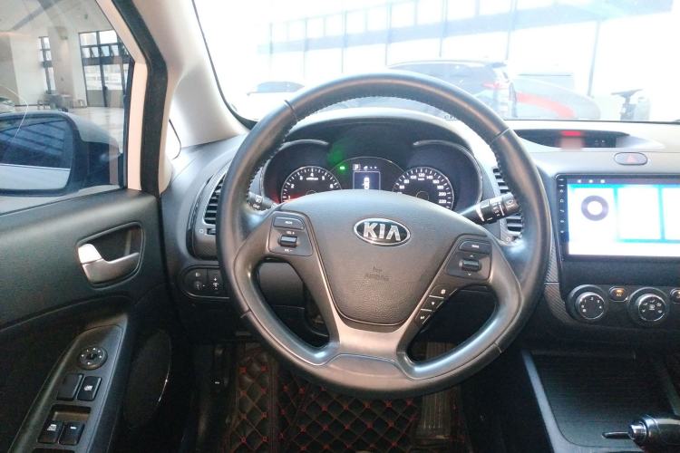 Used Kia K3 2016 1.6L Automatic GLS Steering Wheel