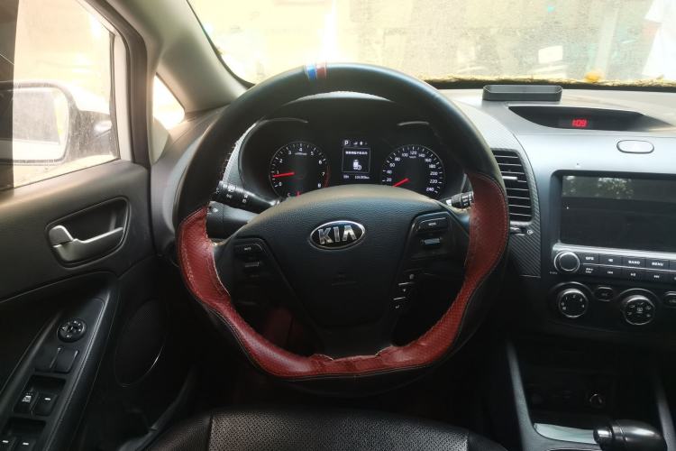 Used Kia K3 2016 1.6L Automatic GLS Steering Wheel