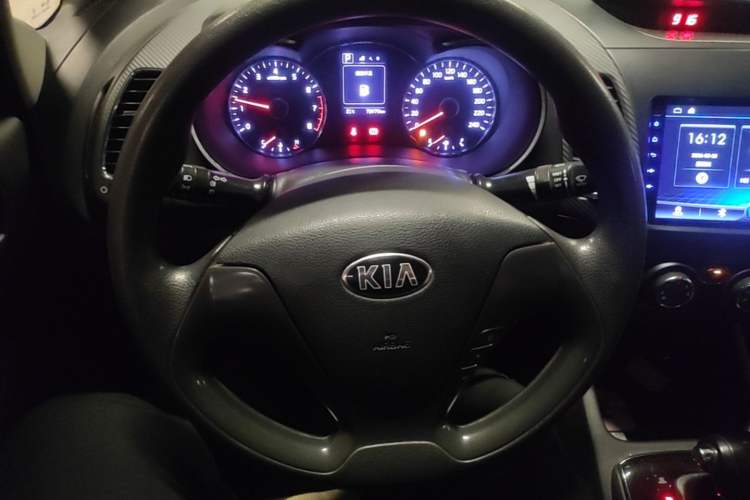 Used Kia K3 2016 1.6L Automatic GL Steering Wheel