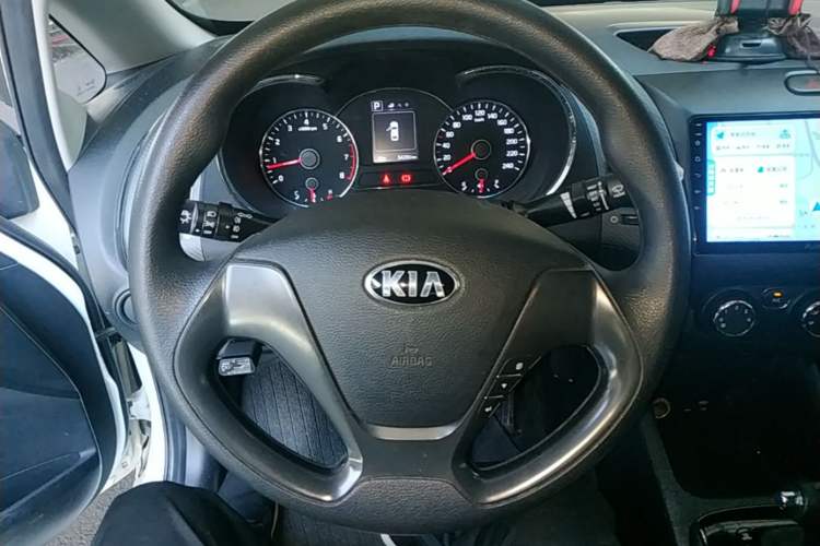 Used Kia K3 2016 1.6L Automatic GL Steering Wheel
