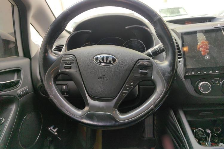 Used Kia K3 2016 1.6L Automatic GLS Steering Wheel