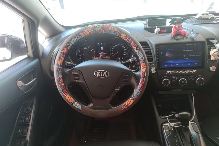 Used Kia K3 2016 1.6L Automatic GLS Steering Wheel