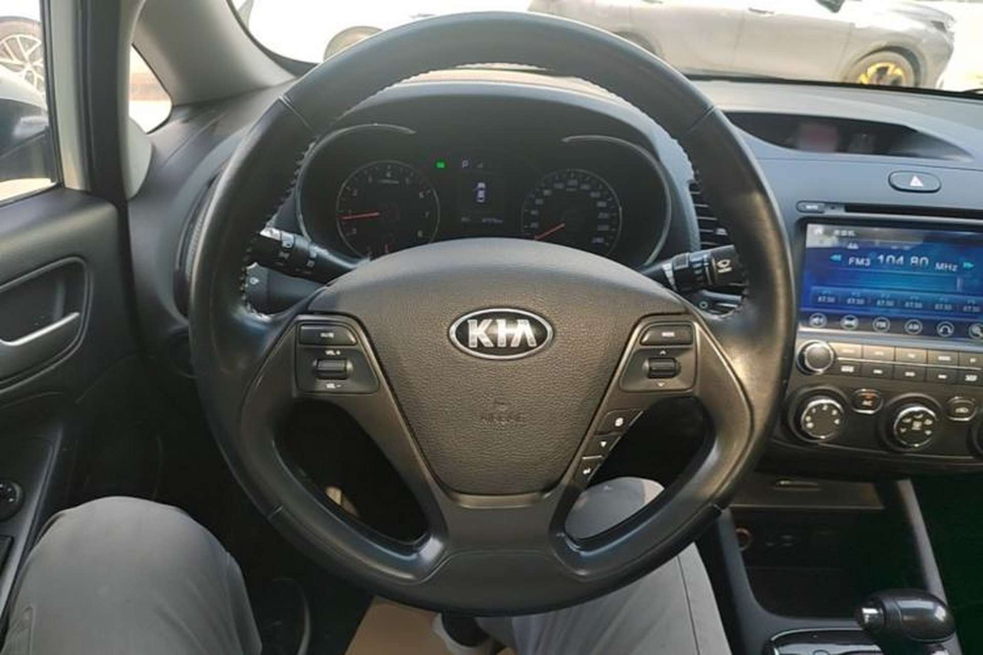 Used Kia K3 2016 1.6L Automatic GLS Steering Wheel