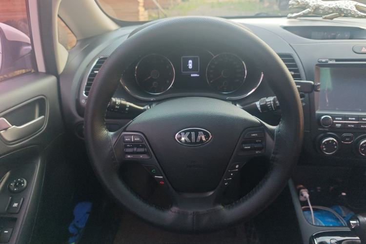 Used Kia K3 2016 1.6L Automatic GL Steering Wheel