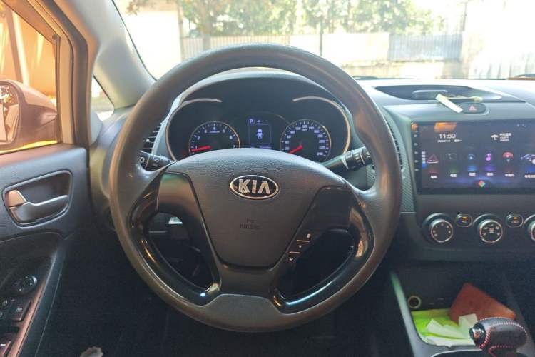 Used Kia K3 2016 1.6L Automatic GLS Steering Wheel