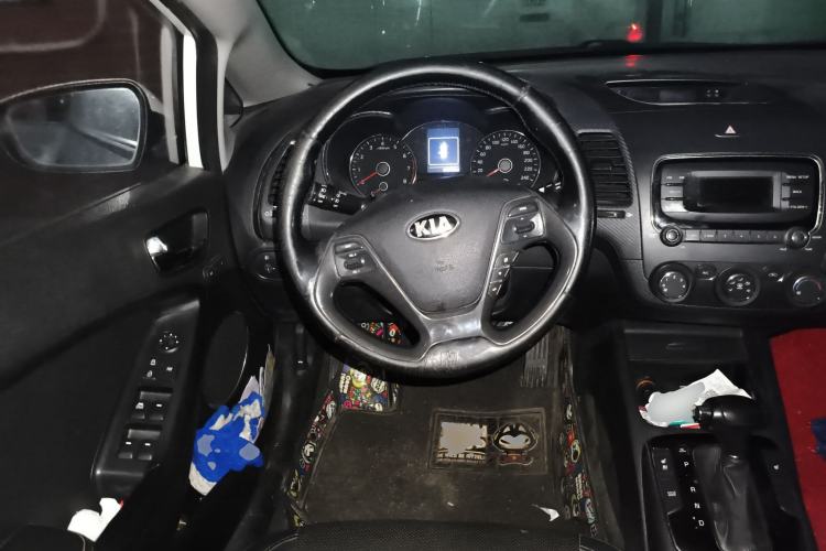 Used Kia K3 2016 1.6L Automatic GLS Steering Wheel