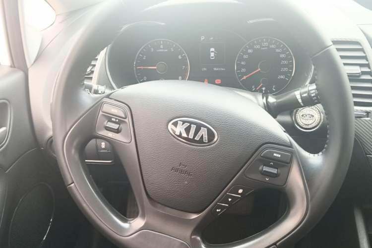 Used Kia K3 2016 1.6L Automatic GLS Steering Wheel