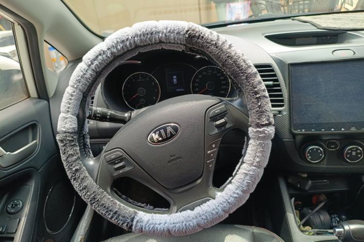 Used Kia K3 2016 1.6L Automatic GLS Steering Wheel