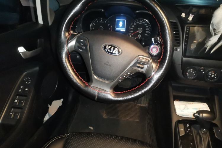 Used Kia K3 2016 1.6L Automatic GLS Steering Wheel