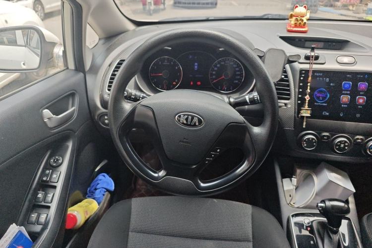 Used Kia K3 2016 1.6L Automatic GLS Steering Wheel