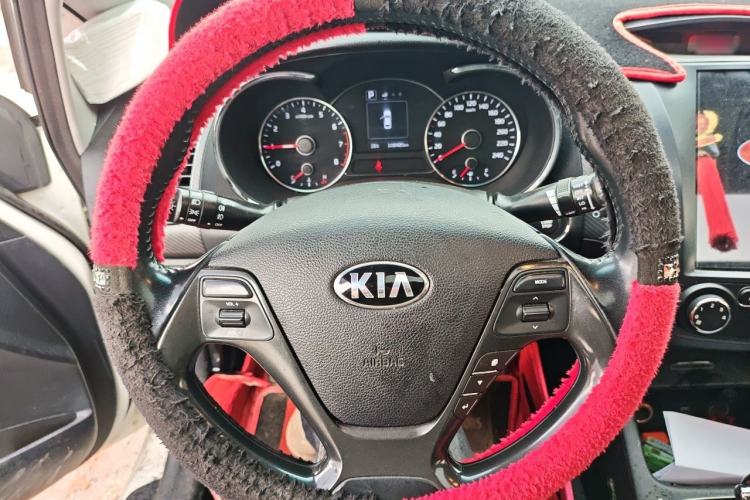 Used Kia K3 2016 1.6L Automatic GLS Steering Wheel
