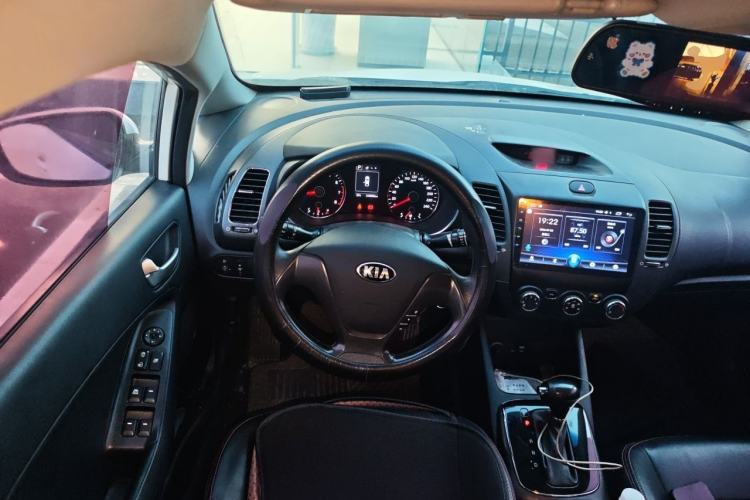 Used Kia K3 2016 1.6L Automatic GL Steering Wheel