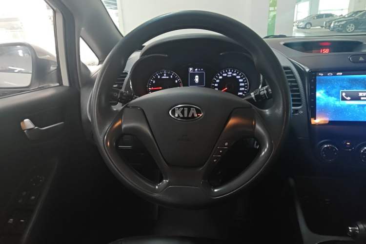 Used Kia K3 2016 1.6L Automatic GL Steering Wheel