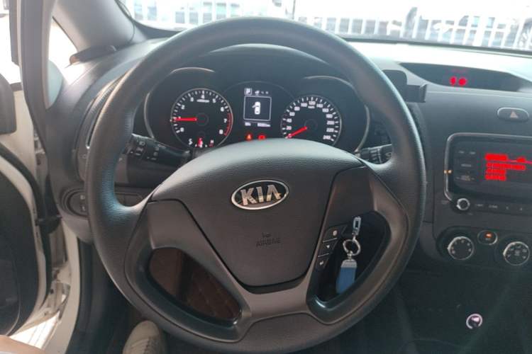 Used Kia K3 2016 1.6L Automatic GL Steering Wheel