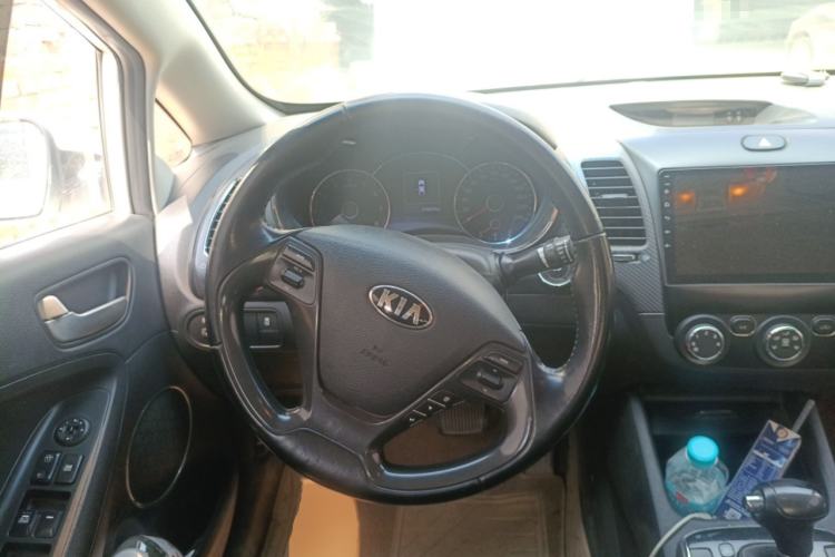 Used Kia K3 2016 1.6L Automatic GLS Steering Wheel