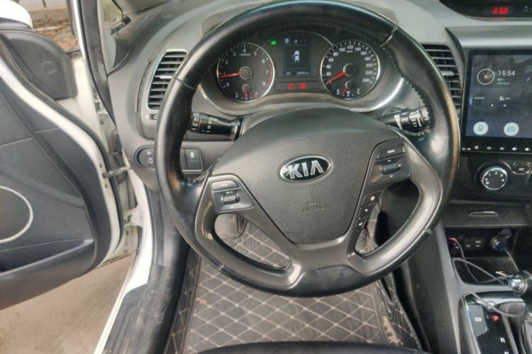 Used Kia K3 2016 1.6L Automatic GLS Steering Wheel