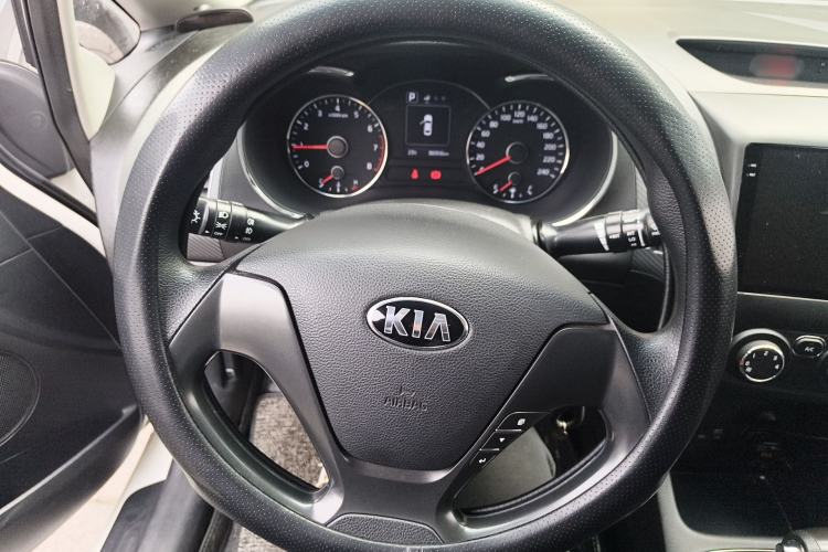 Used Kia K3 2016 1.6L Automatic GL Steering Wheel