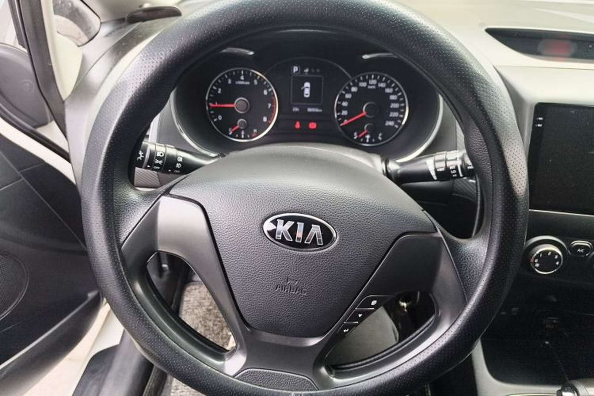 Used Kia K3 2016 1.6L Automatic GL Steering Wheel