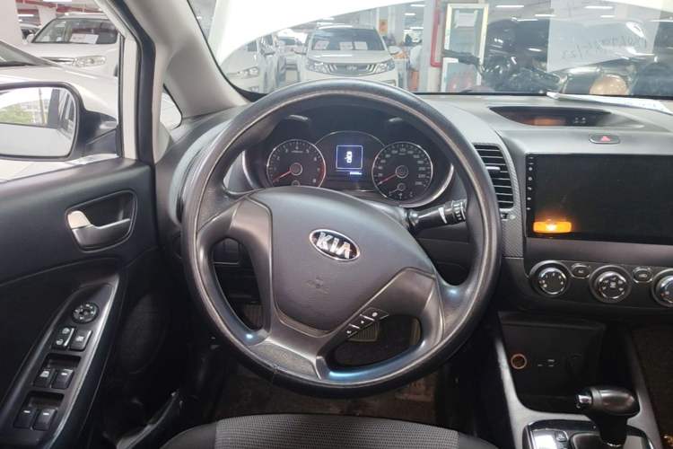 Used Kia K3 2016 1.6L Automatic GL Steering Wheel