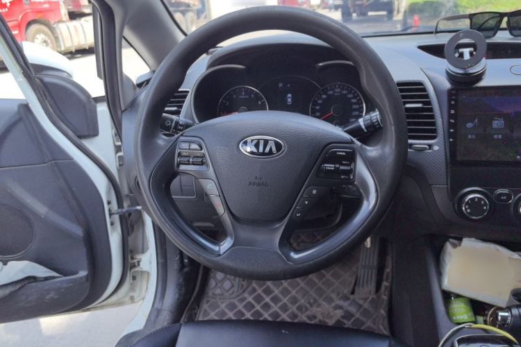 Used Kia K3 2016 1.6L Automatic GLS Steering Wheel