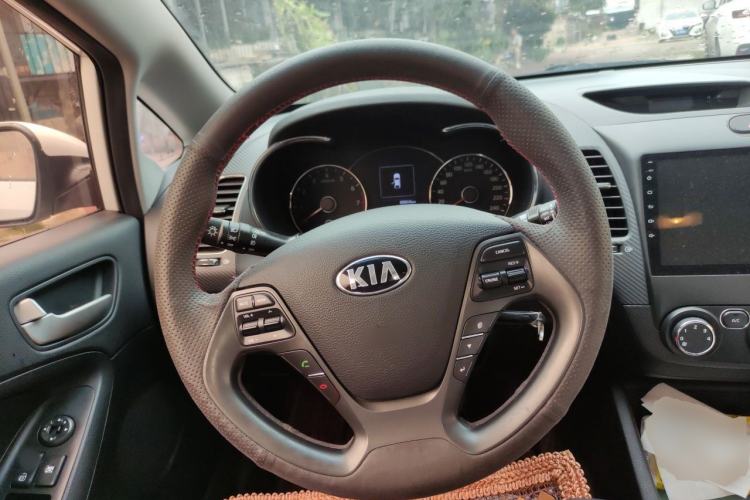 Used Kia K3 2016 1.6L Automatic GL Steering Wheel