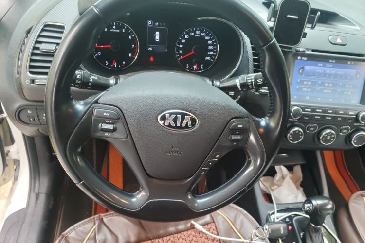 Used Kia K3 2016 1.6L Automatic GLS Steering Wheel