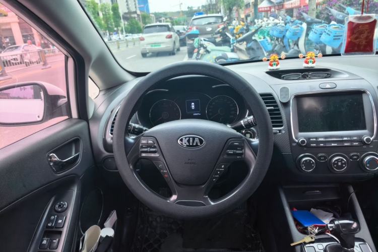 Used Kia K3 2016 1.6L Automatic DLX Steering Wheel