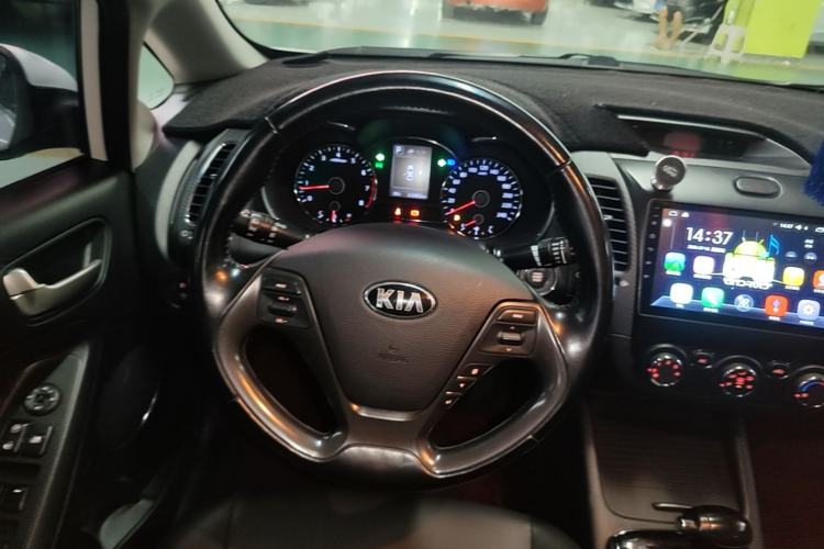 Used Kia K3 2016 1.6L Automatic GLS Steering Wheel
