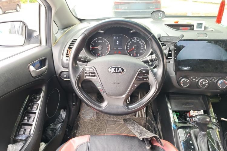 Used Kia K3 2016 1.6L Automatic GLS Steering Wheel