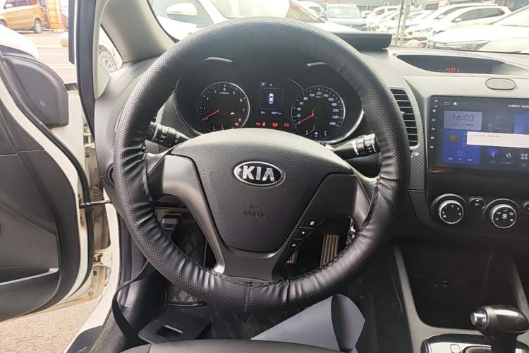 Used Kia K3 2016 1.6L Automatic GL Steering Wheel