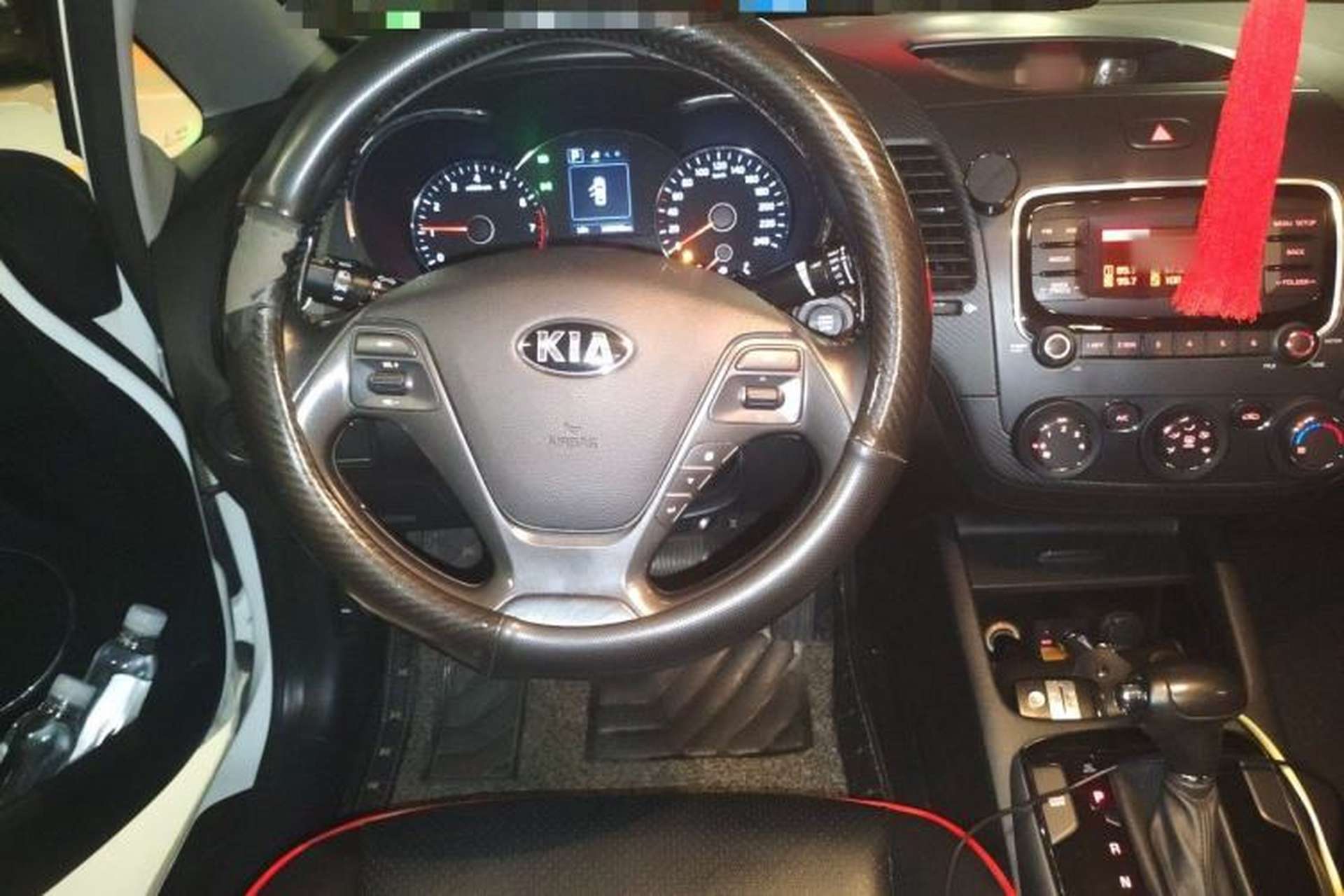 Used Kia K3 2016 1.6L Automatic GLS Steering Wheel