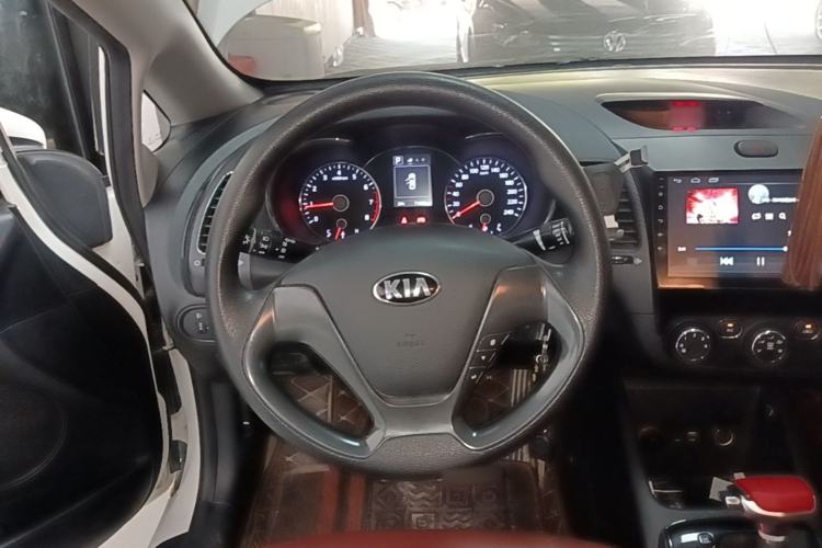 Used Kia K3 2016 1.6L Automatic GL Steering Wheel