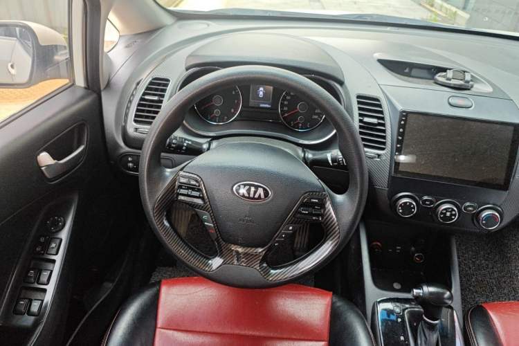 Used Kia K3 2016 1.6L Automatic GL Steering Wheel